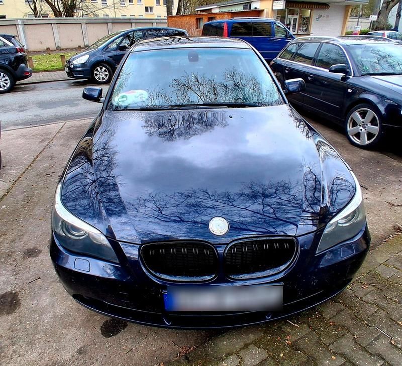 Gebraucht BMW 525 177 PS (130 kW) 2006 Blau Limousine