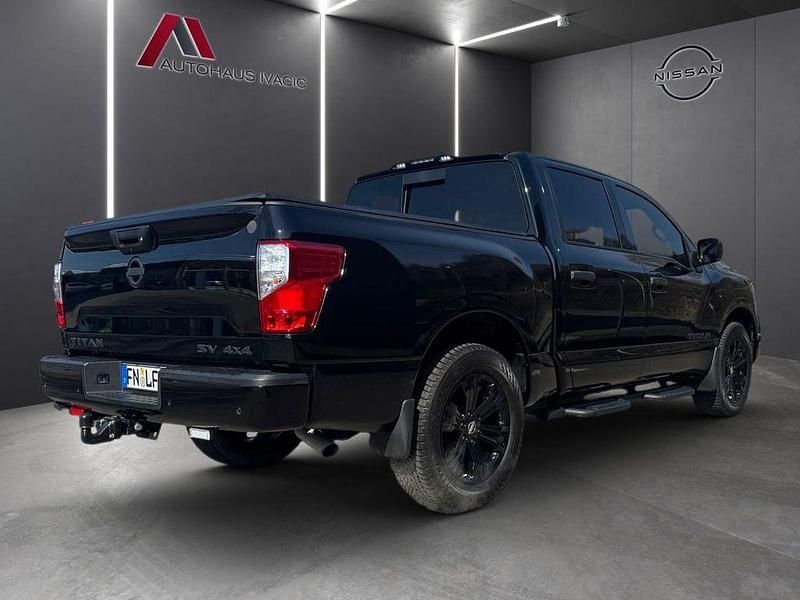Gebraucht Nissan Titan SV 405 PS (297 kW) 2025 Schwarz Pickup