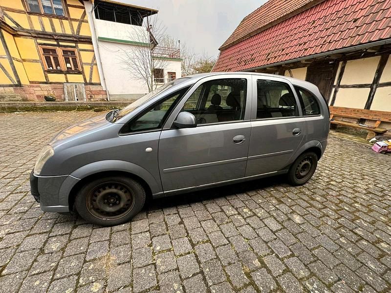 Gebraucht Opel Meriva 100 PS (73 kW) 2006 Silber Van / Kleinbus