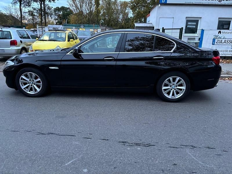 Gebraucht BMW 530 258 PS (189 kW) 2012 Schwarz Limousine