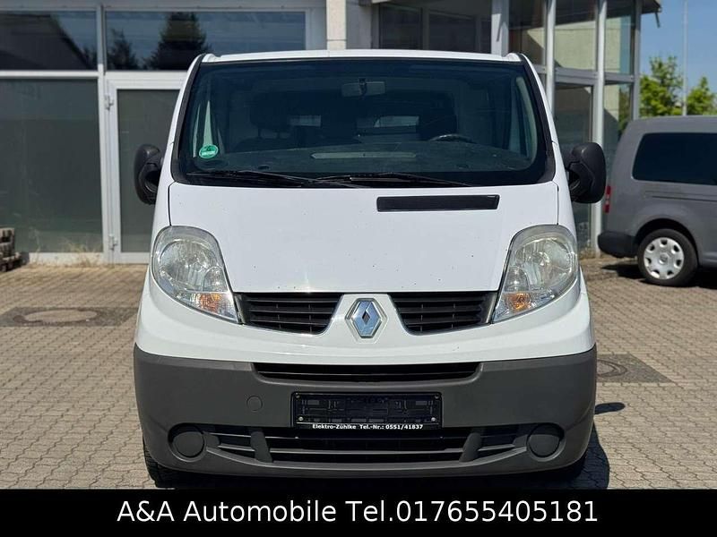 Gebraucht Renault Trafic 114 PS (83 kW) 2008 Weiß Van / Kleinbus