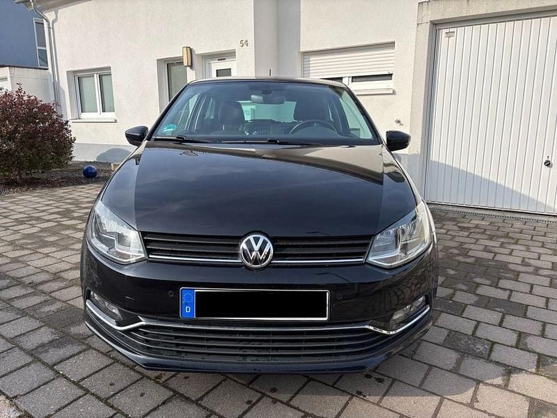 Gebraucht VW Polo Highline 90 PS (66 kW) 2015 Schwarz Kleinwagen