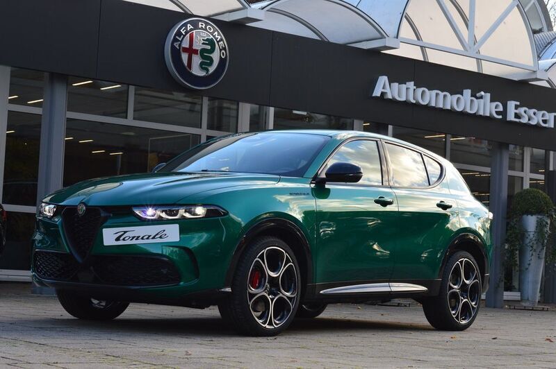 Grün Gebraucht 2023 Alfa Romeo Tonale Edizione Speciale SUV | 35.900 € (Teuer) - Bild 1/4