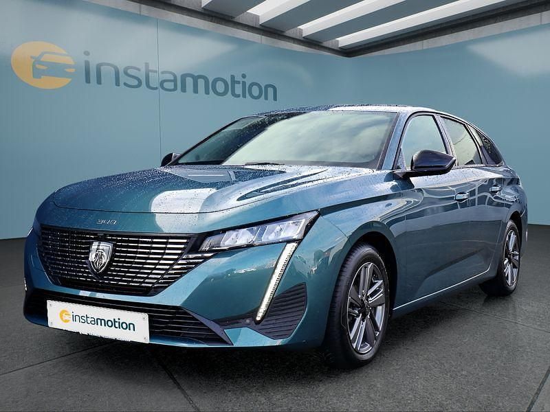 Blau Gebraucht 2024 Peugeot 308 SW Allure Kombi | 25.199 € - Bild 1/4