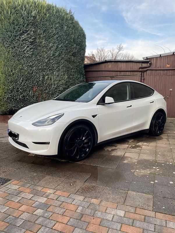 Weiß Gebraucht 2022 Tesla Model Y Performance SUV | 35.500 € (Superpreis) - Bild 1/4