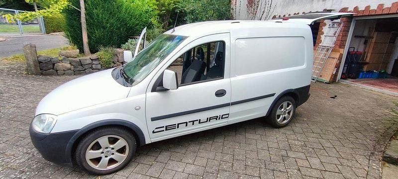 Weiß Gebraucht 2011 Opel Campo Abholung | 2.800 € - Bild 1/3