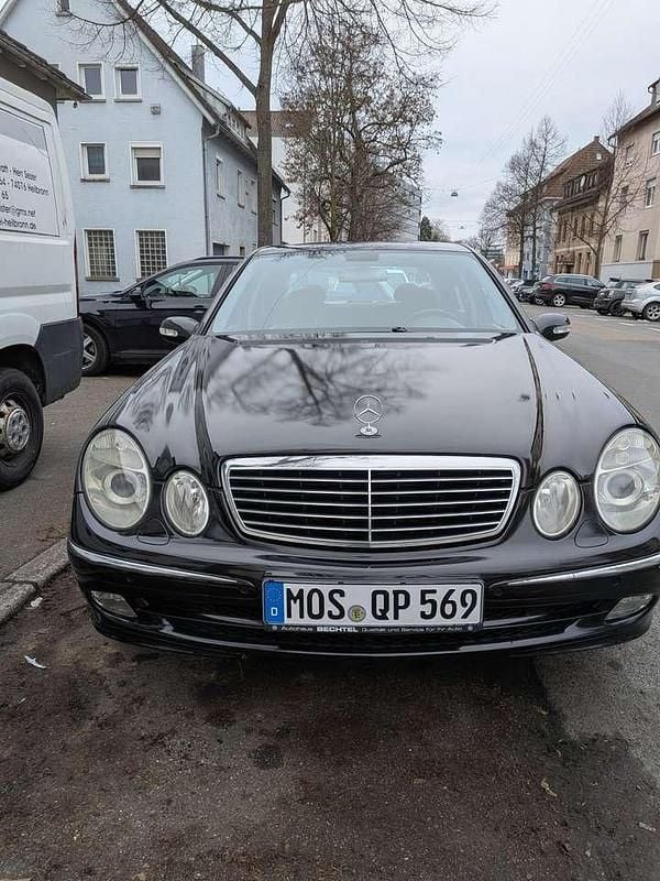 Gebraucht Mercedes E270 177 PS (130 kW) 2002 Schwarz Limousine