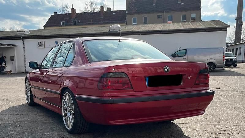Gebraucht BMW 728 193 PS (141 kW) 1995 Rot Limousine