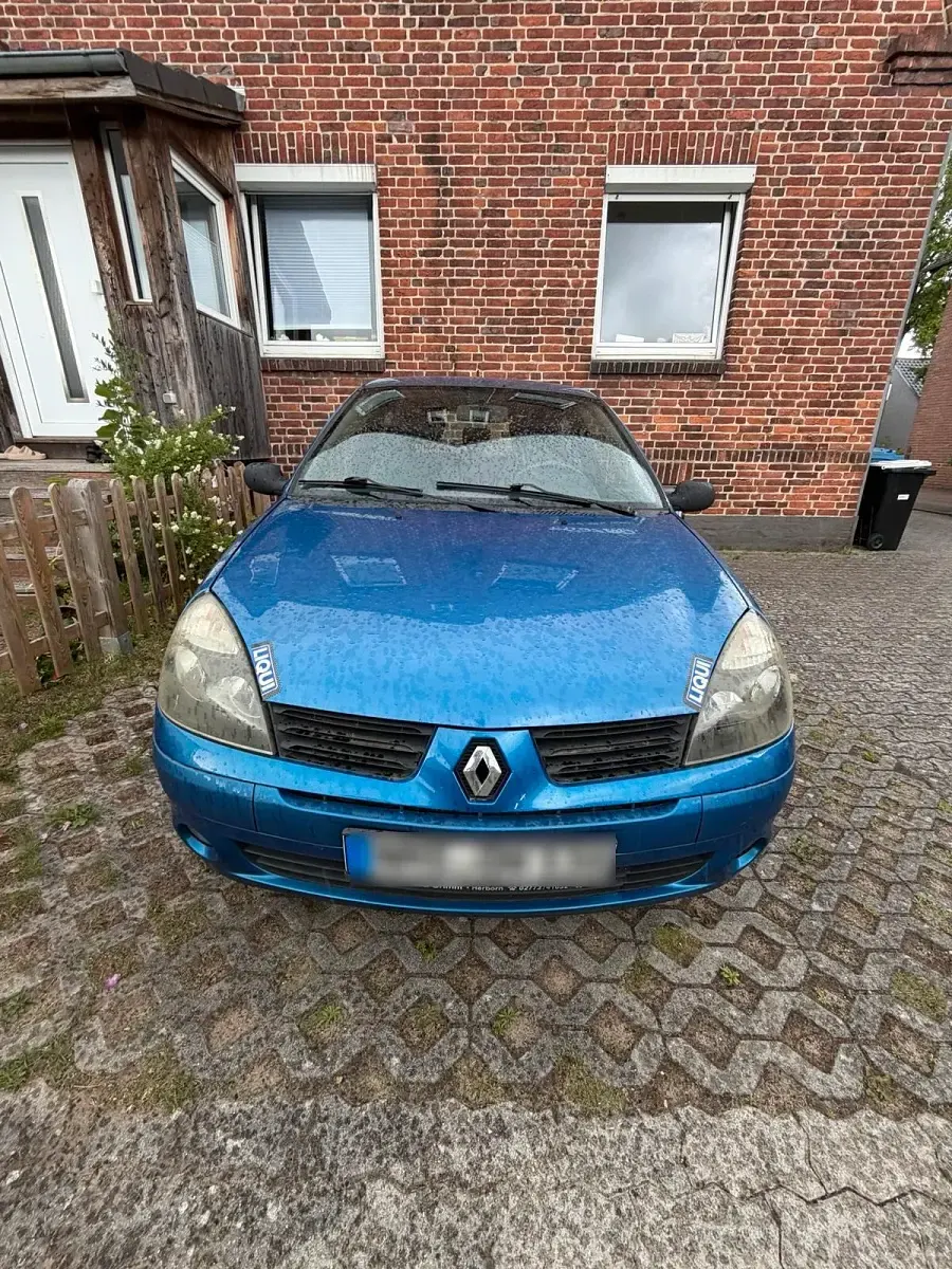 Gebraucht Renault Clio 75 PS (55 kW) 2005 Blau Kleinwagen