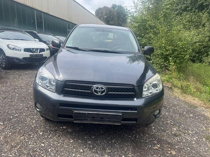 Grau Gebraucht 2007 Toyota RAV4 Sol SUV | 3.900 € (Superpreis) - Bild 1/4