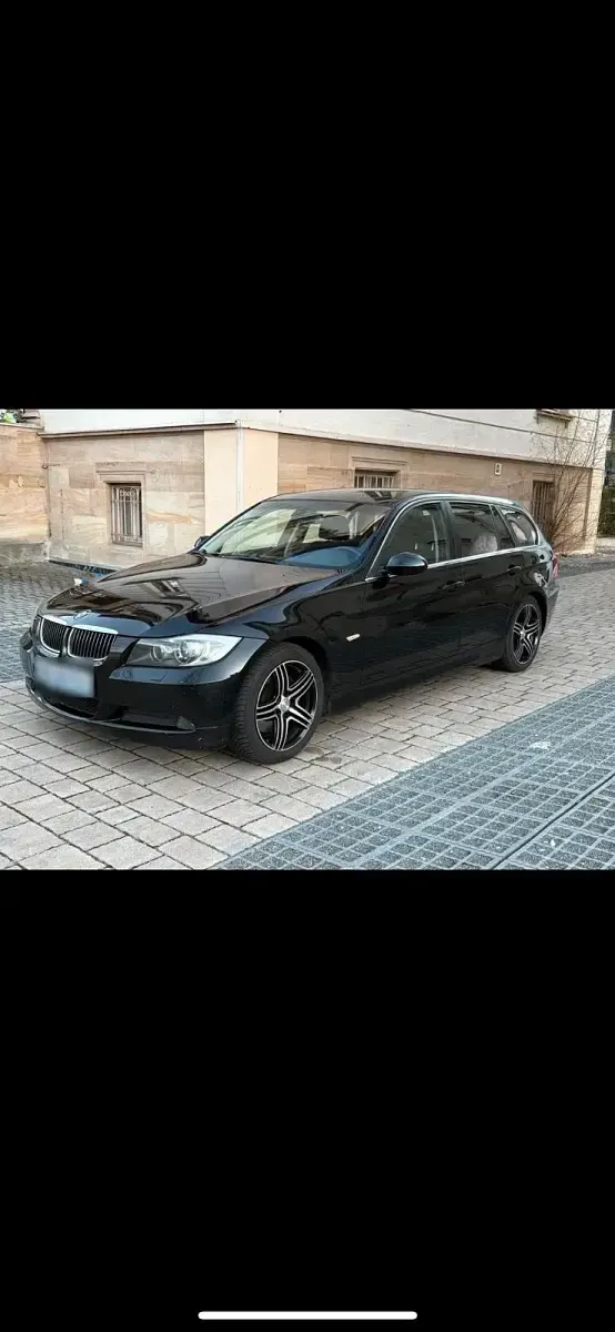 Gebraucht BMW 325 197 PS (144 kW) 2008 Schwarz Kombi
