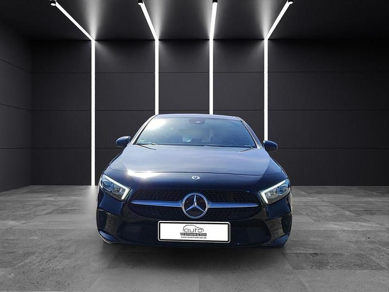 Gebraucht Mercedes A200 Progressive 163 PS (119 kW) 2019 Schwarz Limousine
