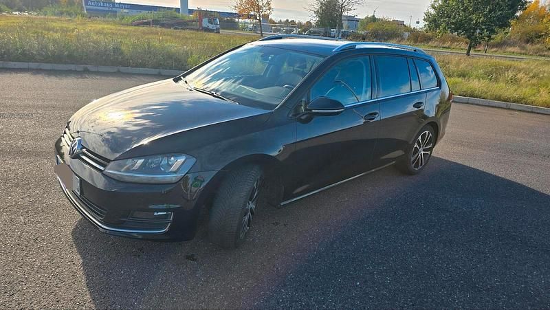 Schwarz Gebraucht 2014 VW Golf VII Highline Kombi | 9.500 € (Fairer Preis) - Bild 1/4