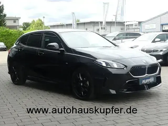 Gebraucht BMW 120 Performance 163 PS (119 kW) 2025 Schwarz Kleinwagen