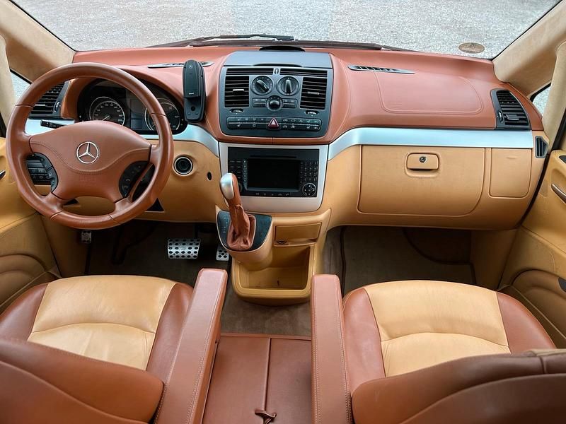 Gebraucht Mercedes Viano 204 PS (150 kW) 2009 Silber Van / Kleinbus