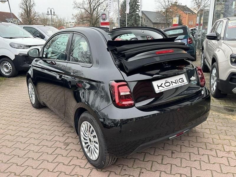 Gebraucht Fiat 500e 86 kW (118 PS) 2024 Schwarz Cabrio