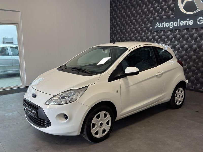 Gebraucht Ford Ka Trend 69 PS (50 kW) 2014 Weiß Kleinwagen