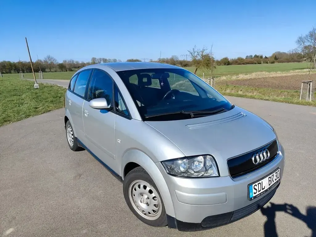 Gebraucht Audi A2 61 PS (44 kW) 2003 Silber Kleinwagen