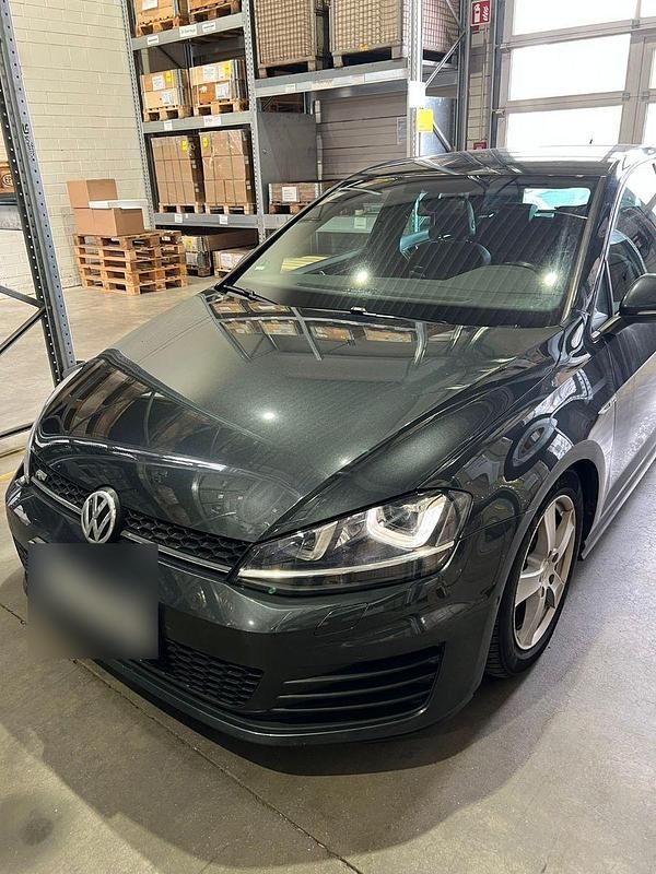 Gebraucht VW Golf VII 109 PS (80 kW) 2014 Schwarz Kleinwagen