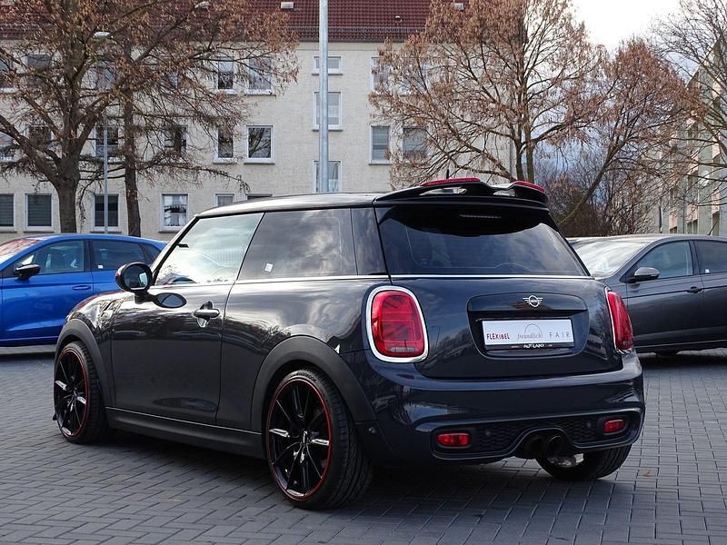 Gebraucht Mini Cooper S 192 PS (141 kW) 2018 Schwarz Kleinwagen