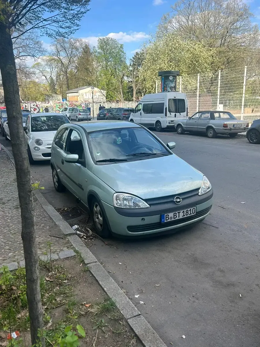 Second-hand Opel Corsa 75 CP (55 kW) 2001 Verde Hatchback
