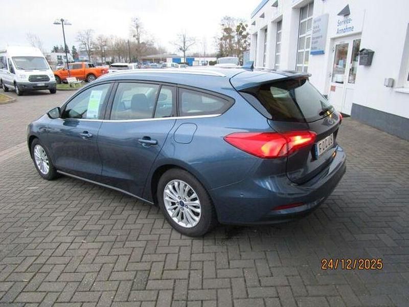 Gebraucht Ford Focus Titanium 125 PS (91 kW) 2021 Blau Limousine