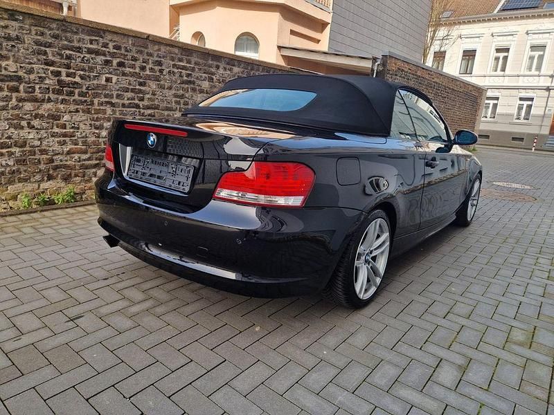 Gebraucht BMW 123 Cabriolet Advantage 204 PS (150 kW) 2008 Schwarz Cabrio