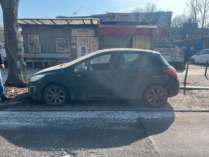 Gebraucht Peugeot 307 157 PS (115 kW) 2011 Schwarz Kleinwagen