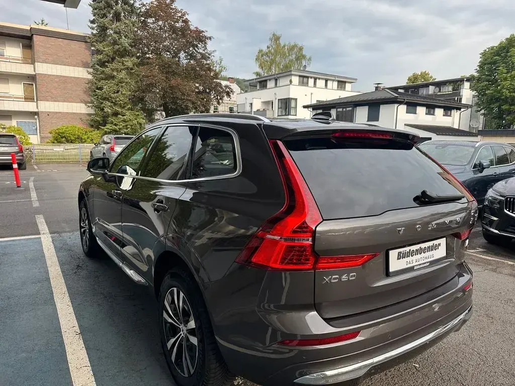 Gebraucht Volvo XC60 253 PS (186 kW) 2023 Grau SUV