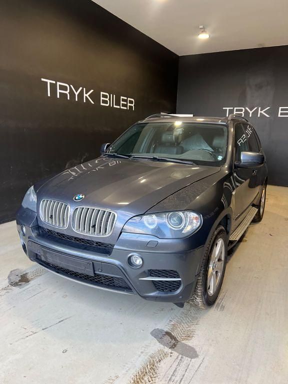Grau Gebraucht 2012 BMW X5 SUV | 8.800 € (Guter Preis) - Bild 1/4
