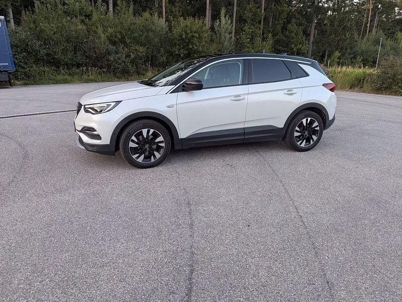 Weiß Gebraucht 2019 Opel Grandland X SUV | 14.900 € (Fairer Preis) - Bild 1/4