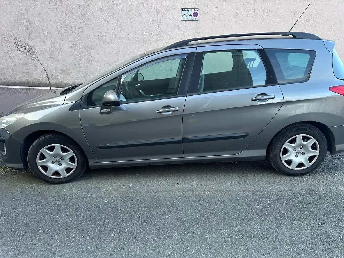 Gebraucht Peugeot 308 120 PS (88 kW) 2009 Grau Kombi