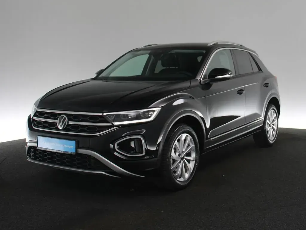 Gebraucht VW T-Roc Style 150 PS (110 kW) 2023 Deep black perleffekt (metallic) SUV