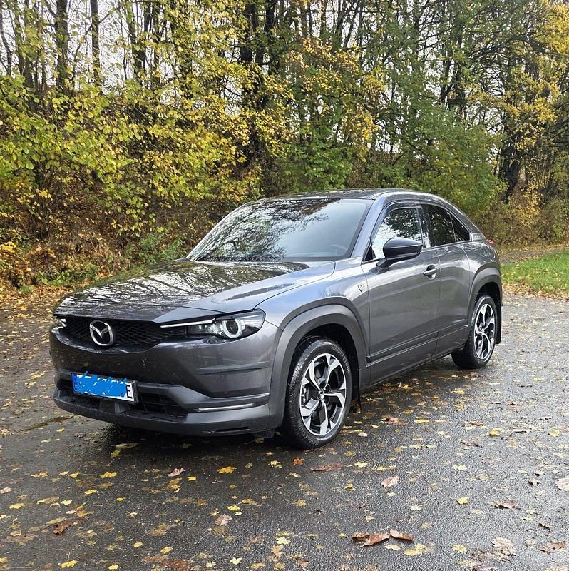Grau Gebraucht 2024 Mazda MX30 Ad'Vantage SUV | 22.000 € (Superpreis) - Bild 1/4