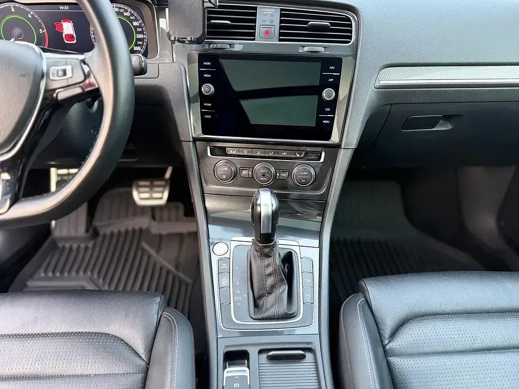 Gebraucht VW Golf VII 184 PS (135 kW) 2019 Grau Kombi