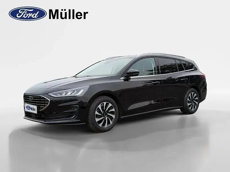 Agate black metallic Gebraucht 2024 Ford Focus Titanium Limousine | 27.990 € (Fairer Preis) - Bild 1/4