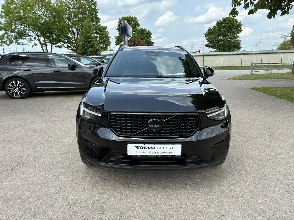 Gebraucht Volvo XC40 Plus 163 PS (119 kW) 2025 Schwarz SUV