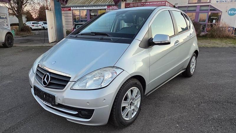 Gebraucht Mercedes A160 82 PS (60 kW) 2010 Silber Limousine
