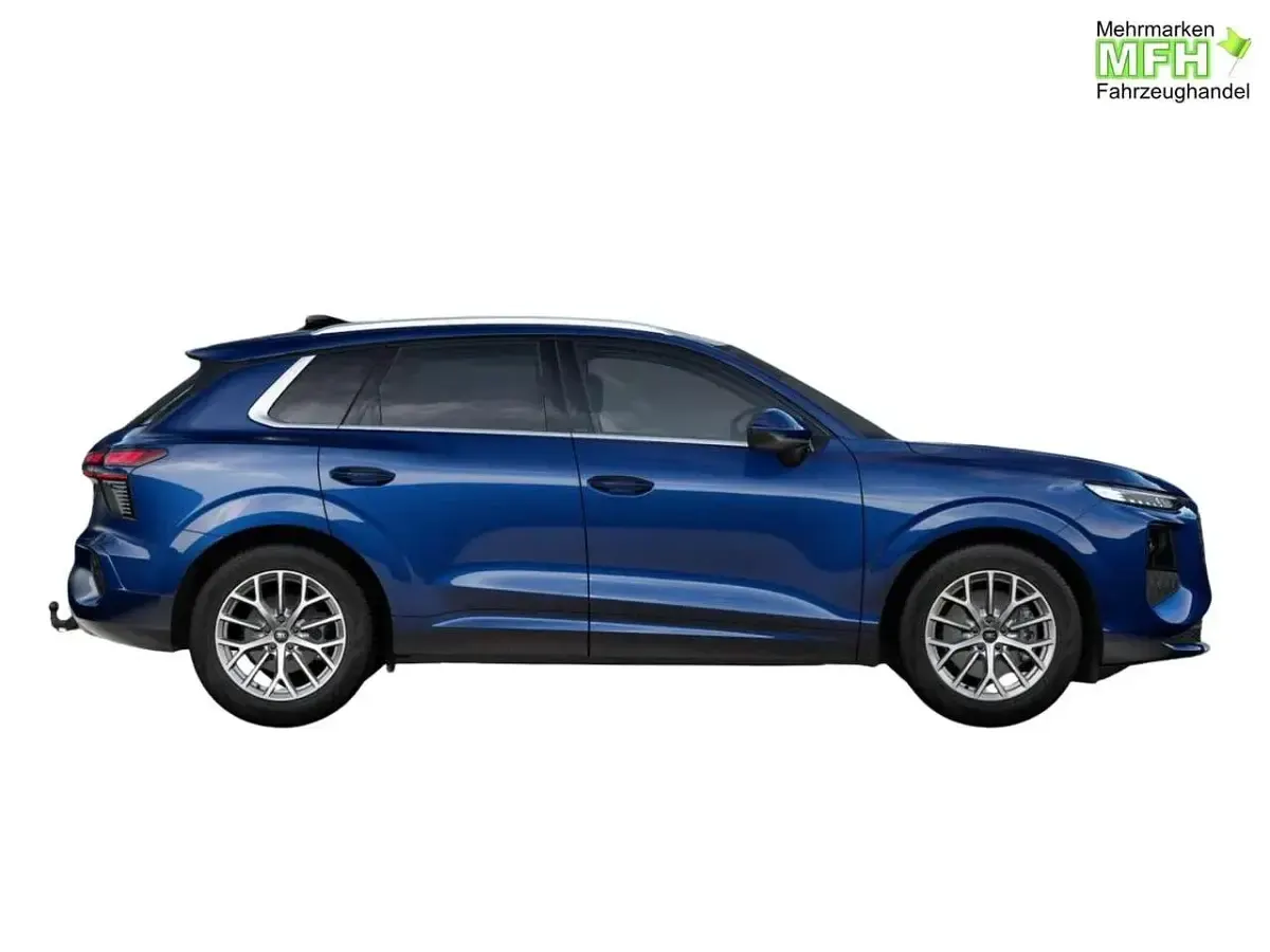 Neu Audi Q3 204 PS (150 kW) 2026 [2d2d] navarrablau metallic SUV
