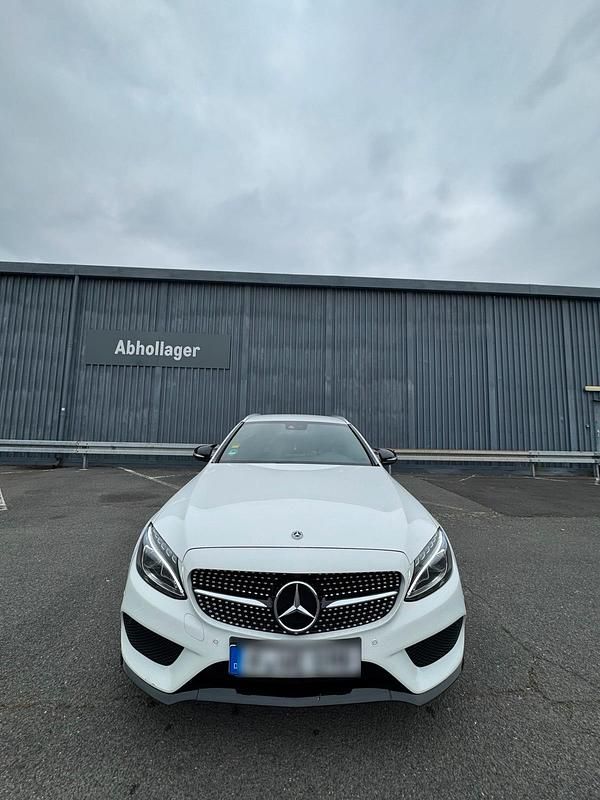 Weiß Gebraucht 2015 Mercedes C220 AMG line Kombi | 11.499 € (Fairer Preis) - Bild 1/4