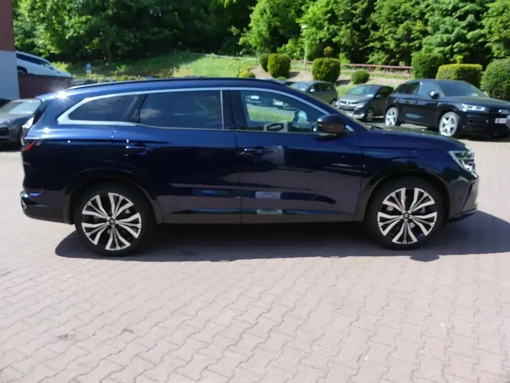 Używany Renault Espace Iconic 131 KM (96 kW) 2025 Niebieski SUV