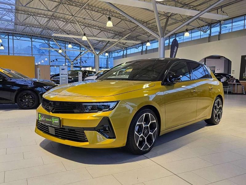Gebraucht Opel Astra Ultimate 131 PS (96 kW) 2024 Gelb Limousine