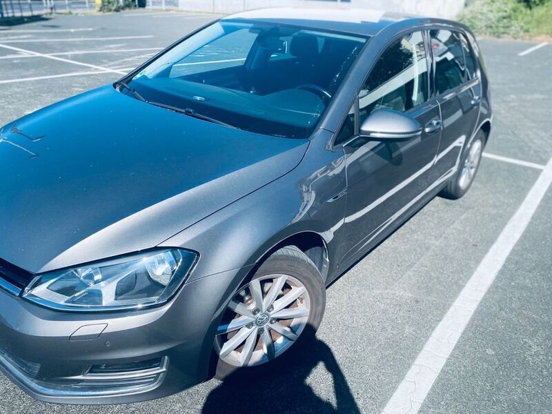 Silber Gebraucht 2015 VW Golf VII LOUNGE Limousine | 7.200 € (Fairer Preis) - Bild 1/4