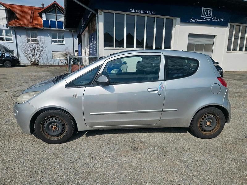 Gebraucht Mitsubishi Colt 75 PS (55 kW) 2006 Silber Kleinwagen
