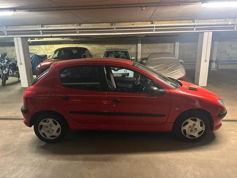 Gebraucht Peugeot 206 60 PS (44 kW) 2000 Rot Kleinwagen