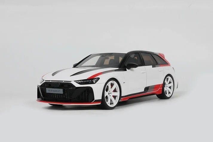 Grau Neu 2025 Audi RS6 Sport Kombi | 261.490 € - Bild 1/1