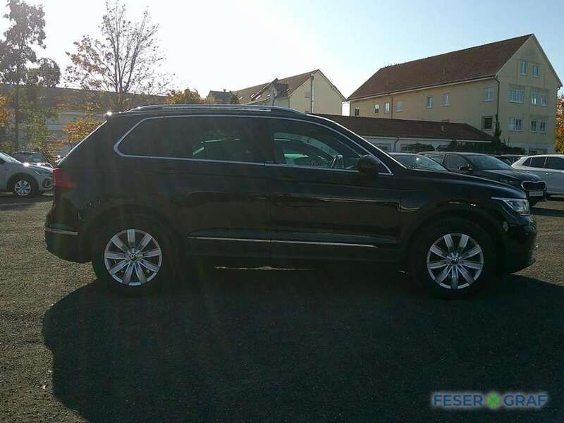 Gebraucht VW Tiguan Move 150 PS (110 kW) 2024 Deep black perleffekt SUV