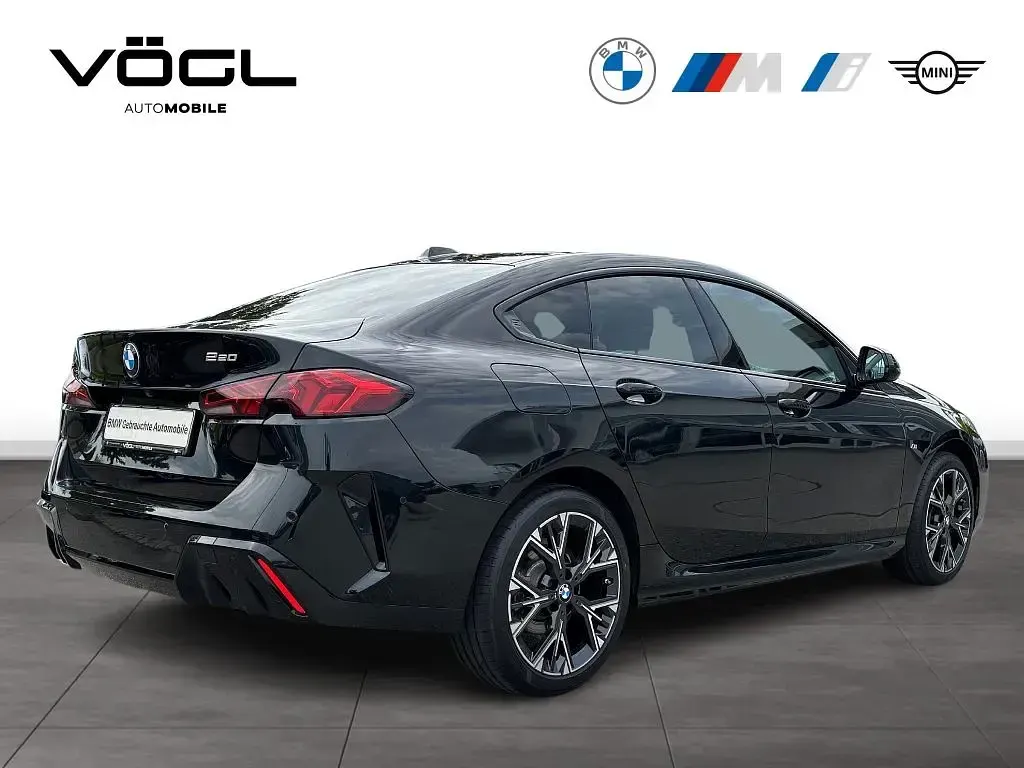 Gebraucht BMW 220 156 PS (114 kW) 2025 Saphirschwarz Coupé