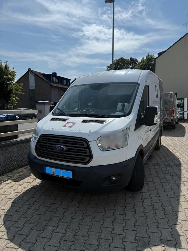 Weiß Gebraucht 2017 Ford Transit Van / Kleinbus | 16.500 € (Etwas zu teuer) - Bild 1/4