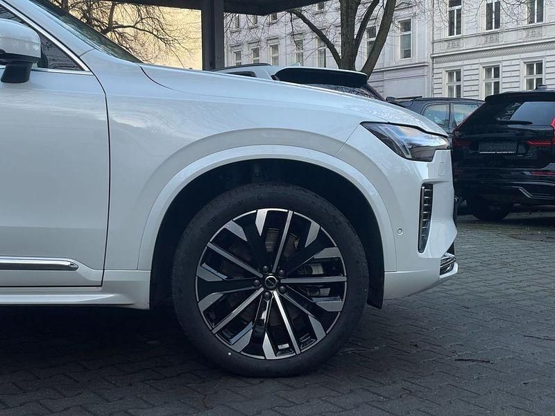 Gebraucht Volvo XC90 Plus 455 PS (334 kW) 2025 Crystal white / metallic SUV